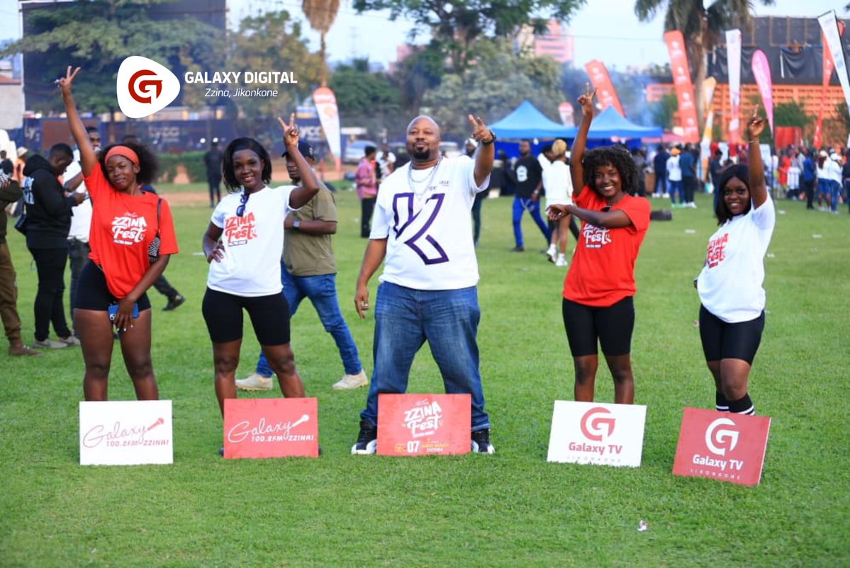 GalaxyTVUg's tweet image. Bakonkonyi fully repping at #KingSahaLiveInConcert! 

For The Love Of Ugandan Music.

 #ZzinaLifestyle