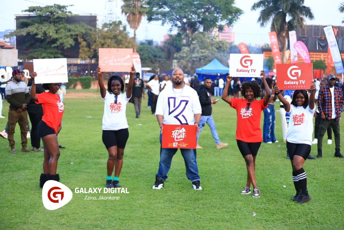 GalaxyTVUg's tweet image. Bakonkonyi fully repping at #KingSahaLiveInConcert! 

For The Love Of Ugandan Music.

 #ZzinaLifestyle