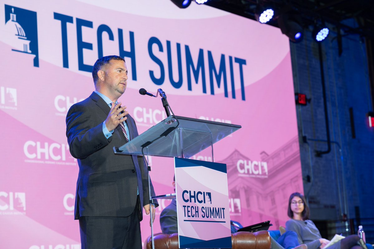 RepDarrenSoto's tweet image. I attended the @CHCI #TechSummit, where we discussed rising demand from AI &amp;amp; data centers, and pushing back against Trump’s attack on clean energy to lower energy costs &amp;amp; protect our environment.

Hispanics are nearly 18% of the energy workforce &amp;amp; integral to long-term progress.