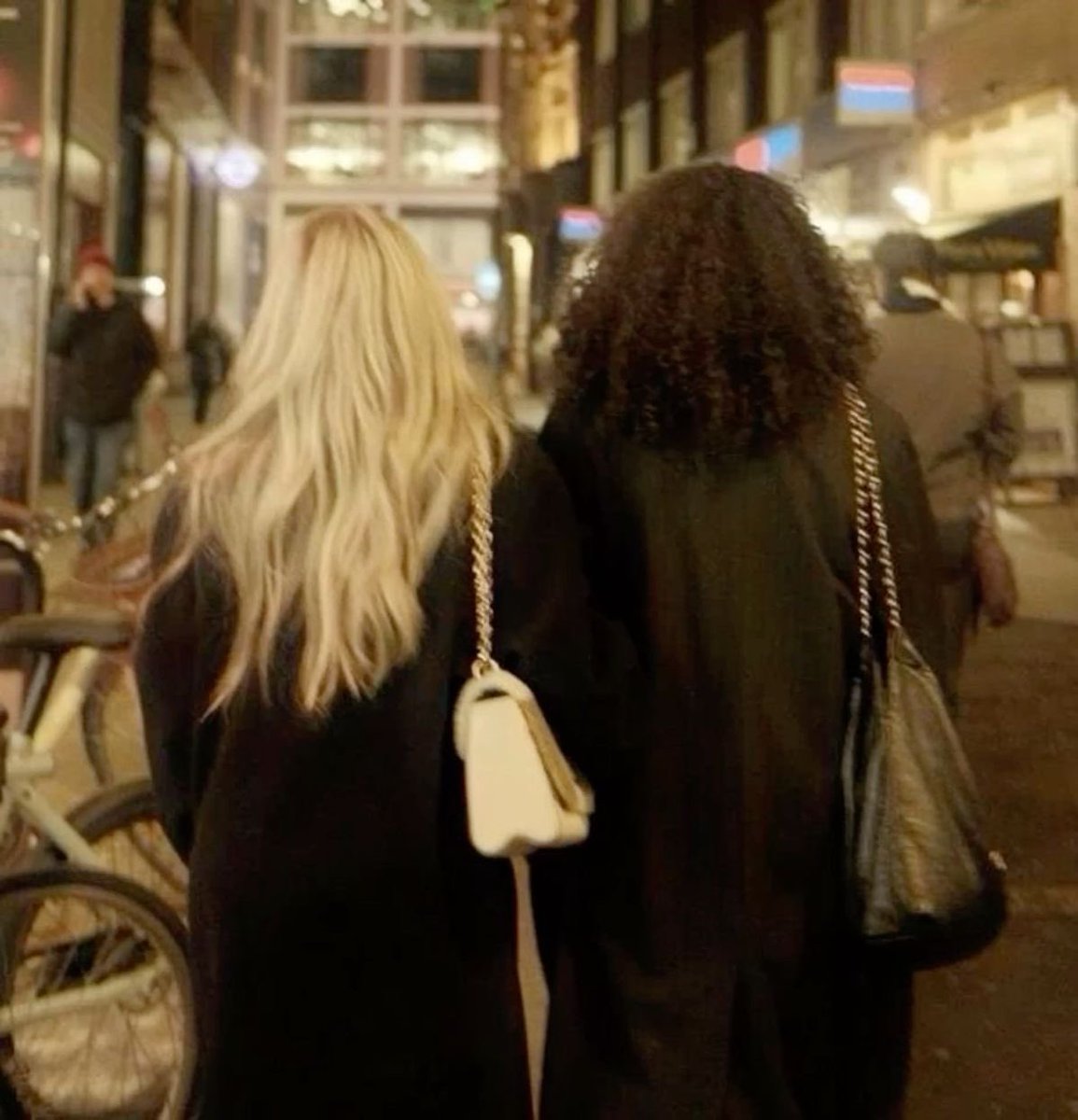 hiddlswift's tweet image. yuri haydove