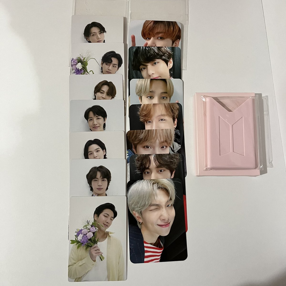 thvwonderland's tweet image. bts satış
• set set şeklinde satıyorum 
• hepsi yeni, hasarsız 
• membership pclerde ot7 olan yok sadece, üyeler tam + card holder da var

dm
@btsssatis @trpctakas @bangtansatiss
@pcsatistr @peacrry @bgsatistakass @btssatistakasrt @btssatisbangtan @BTSARMYtakas @bangtanselltr