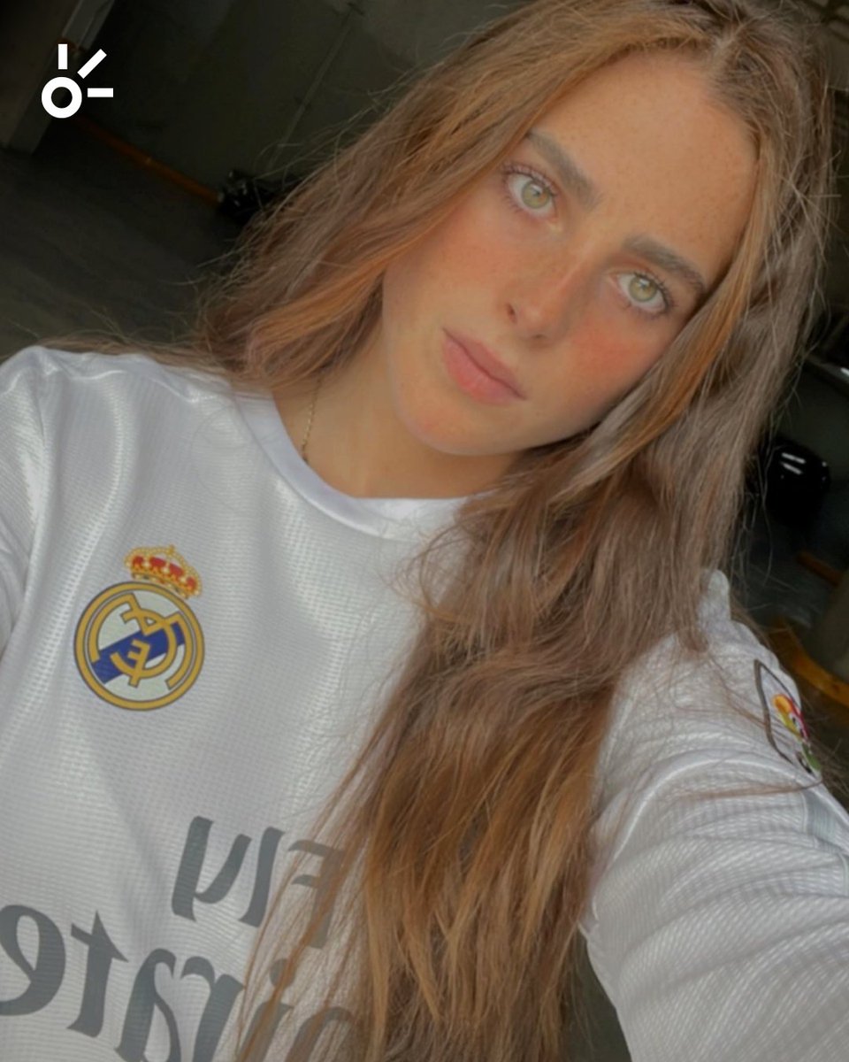 ClaroSports's tweet image. ¡UNA REINA QUE AMA EL MEJOR DEPORTE DEL MUNDO!🤩

Fátima Bosch, Miss Universo 2025, vibra al máximo con el fútbol.

Y sí: es chivahermana de corazón. 🐐🔝❤️