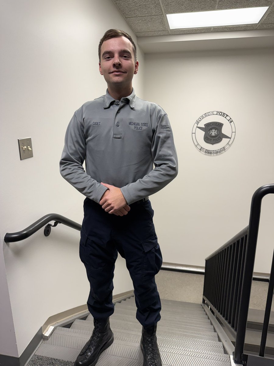 MSPFirstDist's tweet image. Employee Spotlight: Today the First District would like to introduce Cadet Zachary Bills. Cadet Bills is assigned to the Monroe Post where he assist MSP staff with day to day operations as well as ride along with troopers. Cadet Bills is from Temperance, MI. and attends Monroe…