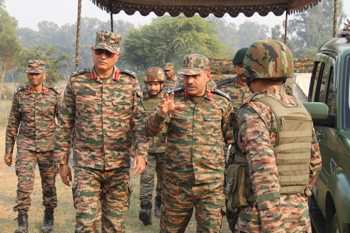 RisingStarCorps's tweet image. #IndianArmy #StrongAndCapable

GOC Rising Star Corps reviewed the operational preparedness of #TigerDivision.
He lauded the troops for their exceptional professionalism and dedication in maintaining  high levels of operational readiness.

@adgpi 
@WesternComd_IA
@PRODefenceJammu