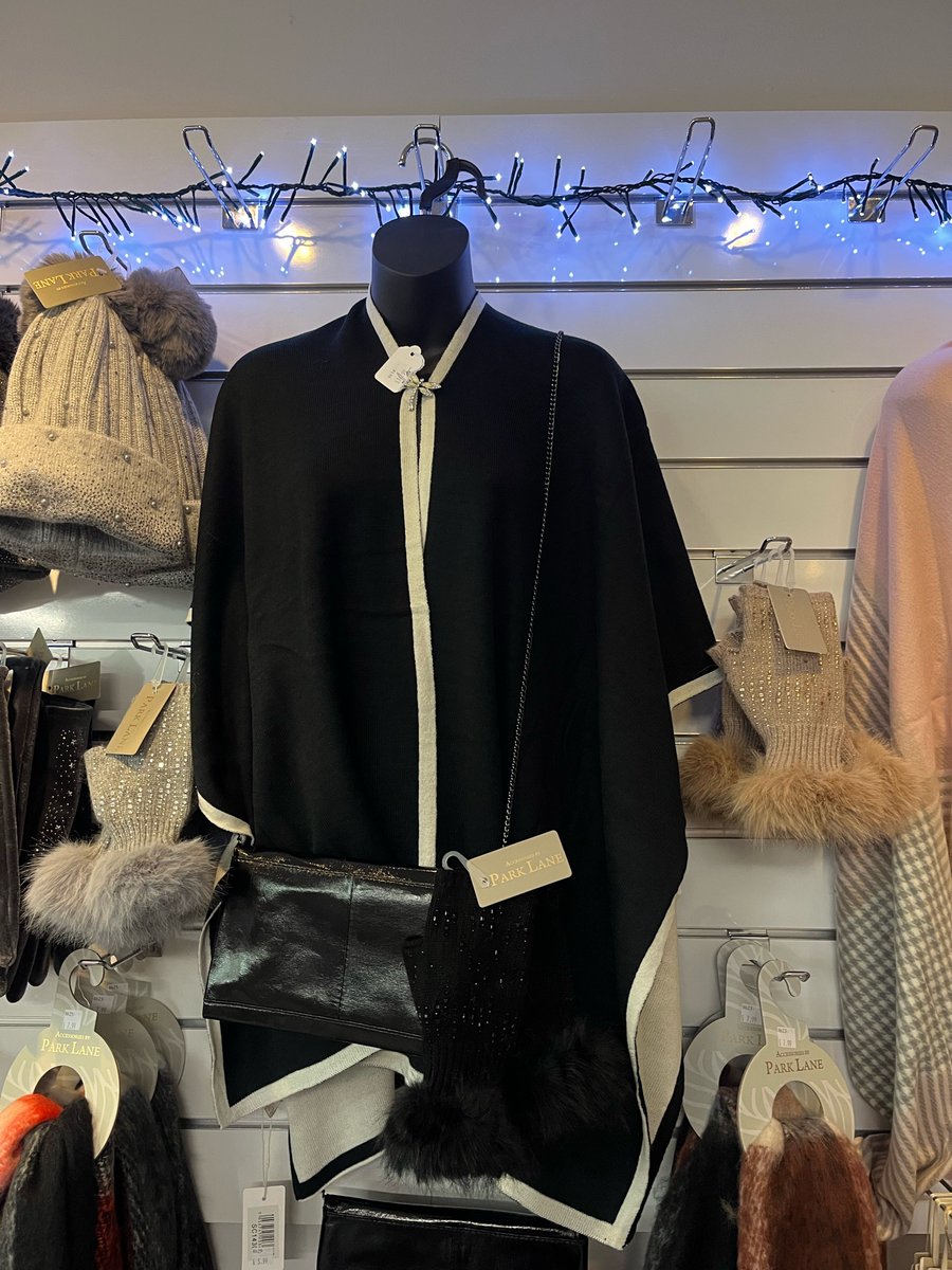 DurhamDalesCent's tweet image. Lots of new stock here in the Giftshop! 😍

All these sparkles are perfect for this festive season😍✨🎁🛍️ 

#giftshop #newstock #sparkles #christmas #festive