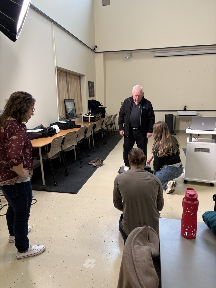docgoble's tweet photo. Backstage look at my PHD student @josie_loomis12 getting her media on for a @oaklandu grad open house promo. 🤫 https://t.co/ZOQozwCez5