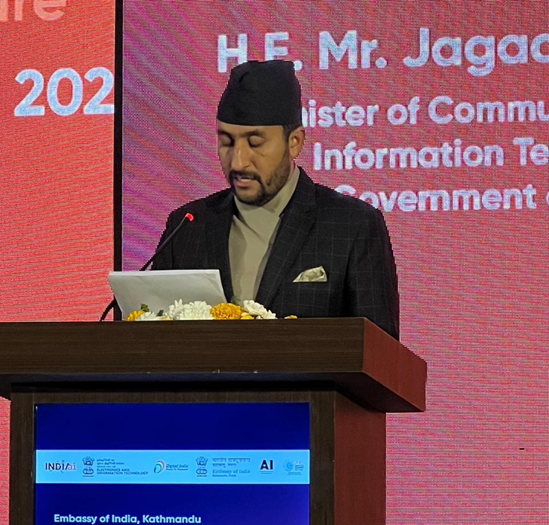 ictframe's tweet image. समग्र विकासका लागि एआई अपरिहार्यः सञ्चारमन्त्री खरेल

For More:- np.ictframe.com/ai-holistic-de…

#ICTFrame #AIForDevelopment #NepalAI #DigitalNepal #KharelSpeaks