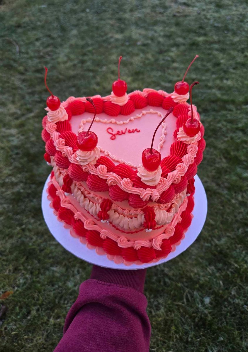 Diana Rotten 🦷 tweet media