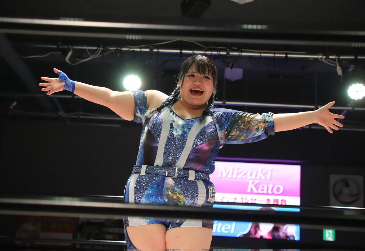 mangetu1020yt's tweet image. 11月21日フューチャーサイト・アミスタ大会にて撮影

南1列6番

香藤満月選手入場＆デビーカイテル選手との力比べ

#香藤満月　
#デビーカイテル　　
#ディアナ
#フューチャーサイト