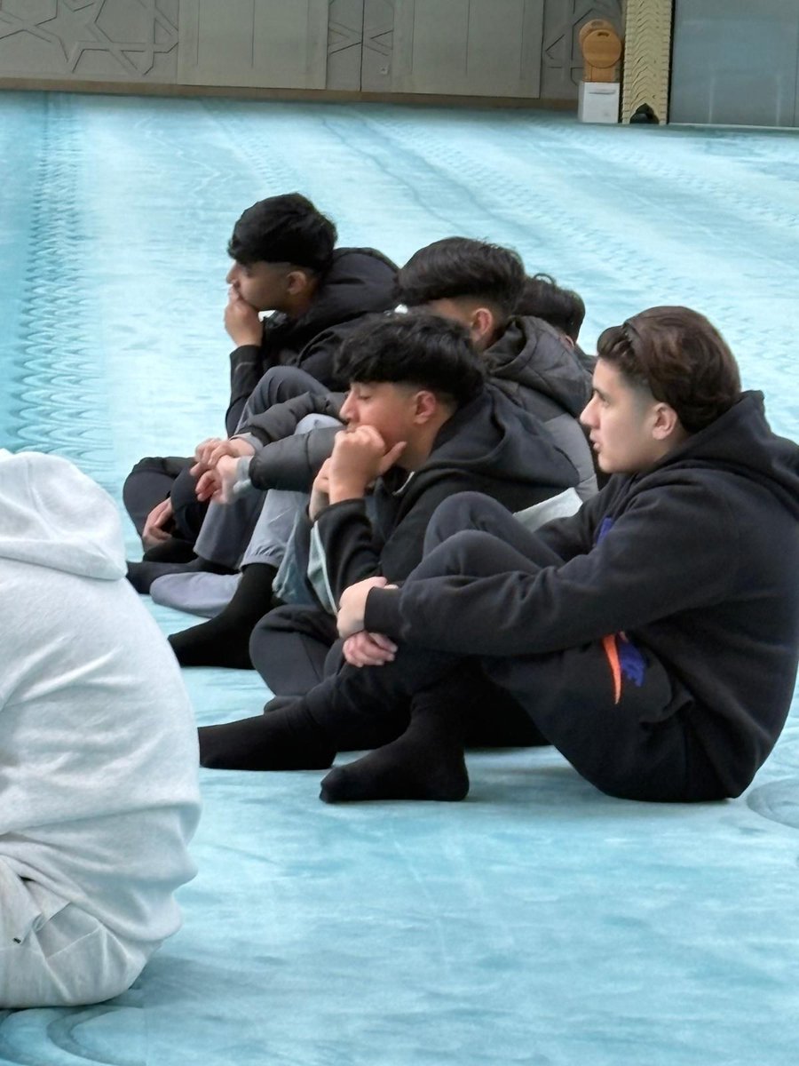 BrianClarkeAcad's tweet image. Students had an incredible experience in Cologne today! A tour of the stunning central mosque, an inspiring talk, and the honour of joining in prayer. A true moment of cultural connection. 🌍✨ #Cologne #CulturalExchange #StudentTravel