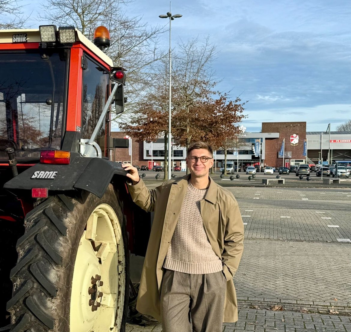 spelersvakbond's tweet image. Mooi spelersgroepbezoek aan @fc_emmen gehad!

Arjan Ebbinge: ”Onderwerpen die oa aan bod kwam waren de VVCS Red Button app, matchfixing, de gokregels en mogelijkheid van een gokstop. Ook het VVCS Meldpunt Discriminatie is besproken.” 

#spelersgroepbezoek #fcemmen #vvcs