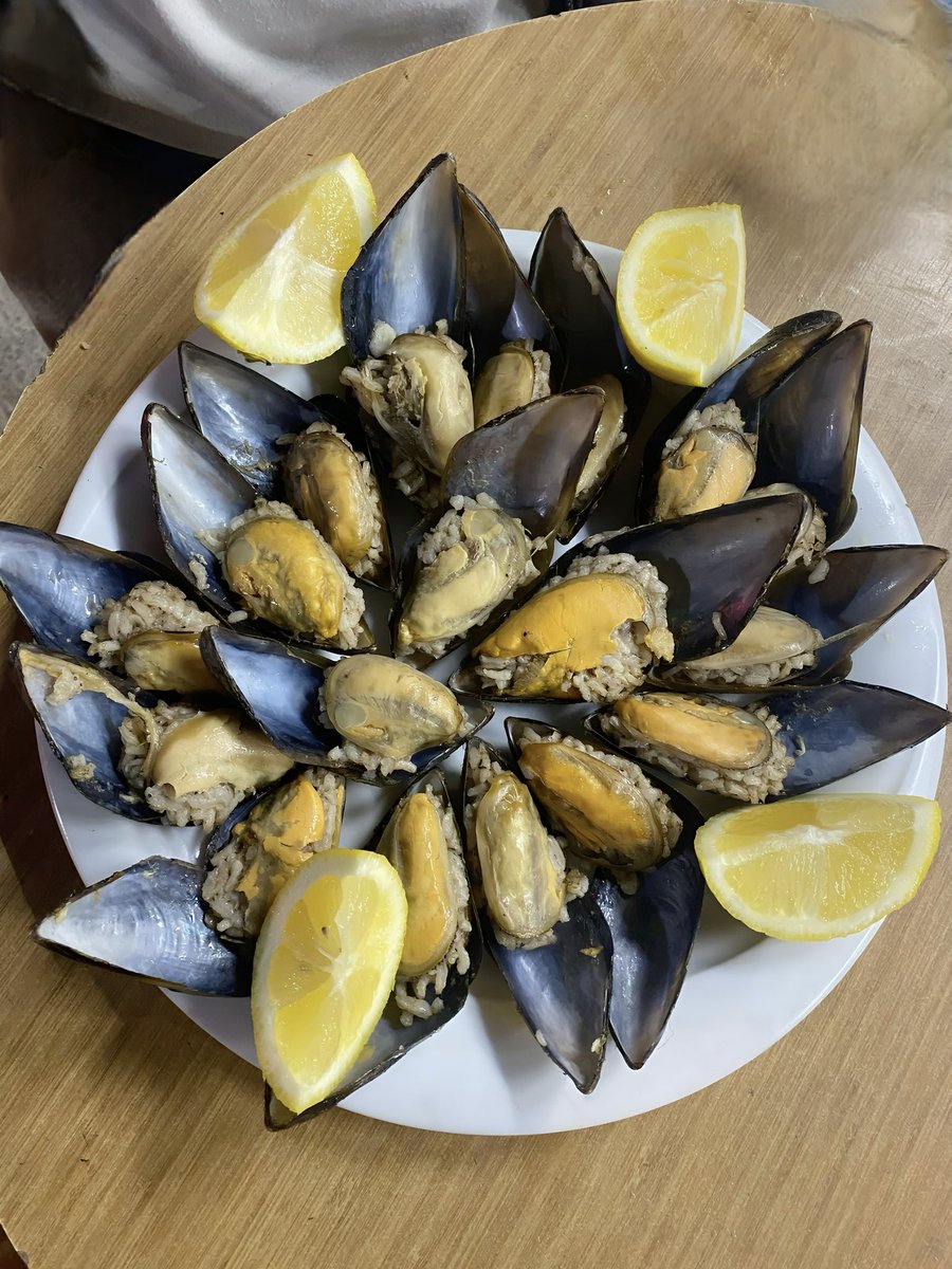 Biranın yanında gidecek tartışmamasız en iyi şey bu, gerçi ben bira olmasada bir tepsi gömerim :))
