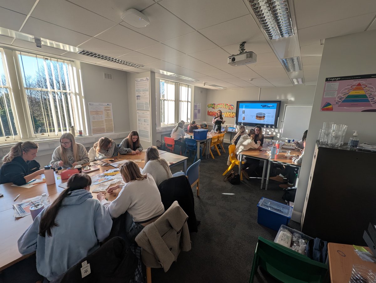 Stemovators's tweet image. A busy week for Stemovators!

We joined #ScotsmanGreenSkills25, speaking on a panel about the next generation of skills and how STEM can build stronger pathways into engineering. We also ran a joint session at UofG Dumfries for primary education students. 
stemovators.scot