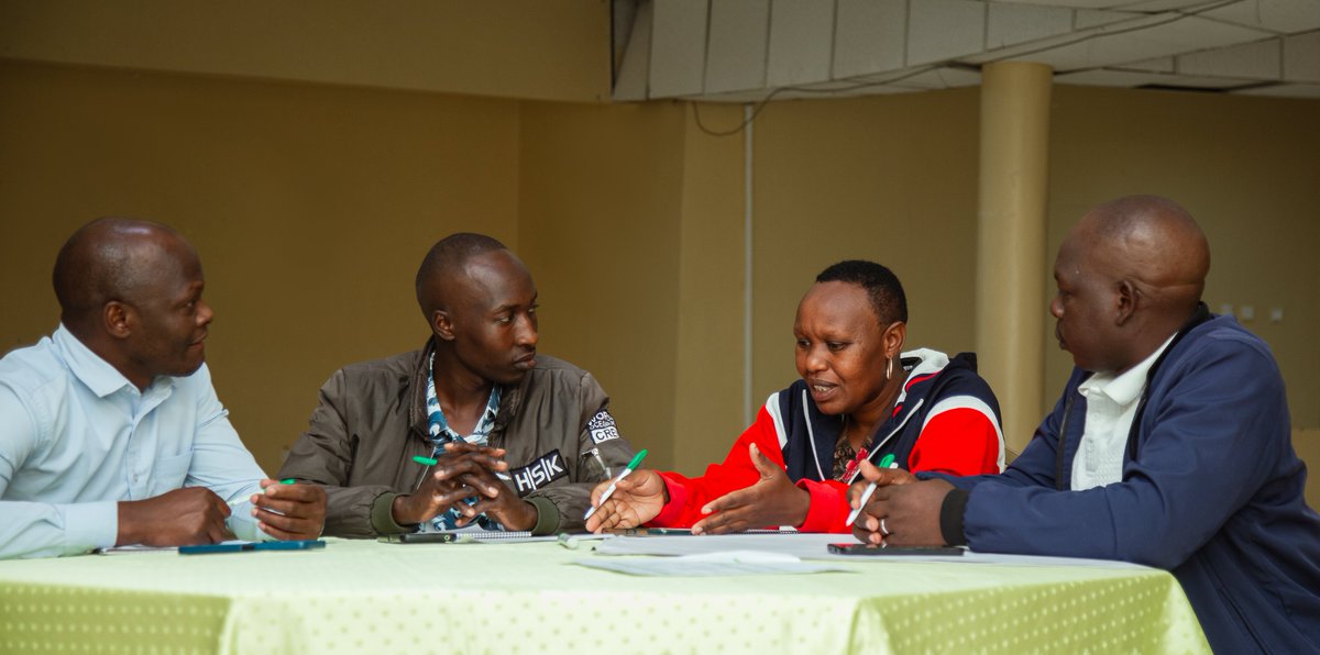 kenaff_farmers's tweet photo. Participants held focused group discussions reviewing endline survey findings from KENAFF and Mawingu, reflecting on challenges faced by cooperative managers, Community Digital Champions (#CDCs), and farmers.
#DigitalInclusion #AirbandProject #KENAFF #FarmersVoice https://t.co/7weMhz1BXu