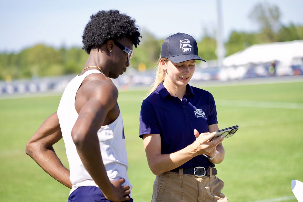 OspreyXCTF's tweet photo. Happy birthday to Assistant Coach Kaley Petrosky! 🥳🎉

#SWOOP | @Kaleytheonly https://t.co/ZHET3EsJ80