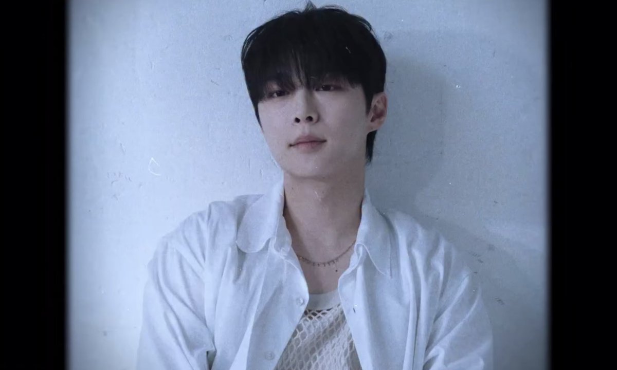 BAEINHYUK_TH_FC's tweet photo. SEASON’S GREETINGS ครั้งแรกของแบอินฮยอกมาแล้วค่าาา แบแบทุกคนเตรียมพรีออเดอร์พร้อมกัน 27 พ.ย.นี้น้าา 💚🥰
🔗 https://t.co/tUxoARWzvw
#배인혁 #BaeInHyuk #แบอินฮยอก
#44OCLOCK https://t.co/kDKSPbZtjc