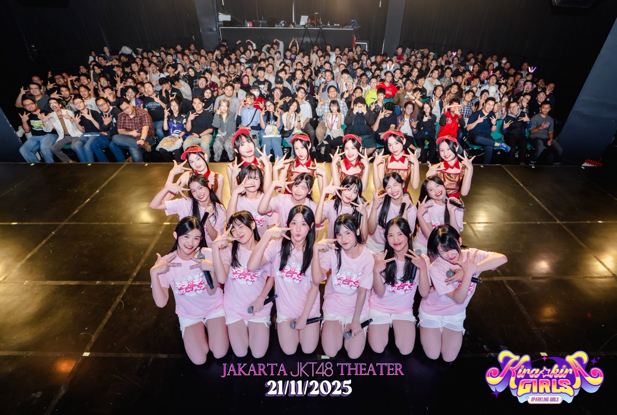 officialJKT48's tweet image. Malam ini penuh cahaya, senyuman, energi, dan mimpi yang akhirnya memancarkan cahaya-nya✨

Kira Kira Girls tampil dengan pesona terbaiknya, dari yang paling cute hingga paling powerful💖🔥
Terima kasih sudah menyaksikan langkah awal perjalanan kami.
Mari terus melangkah, tumbuh,…