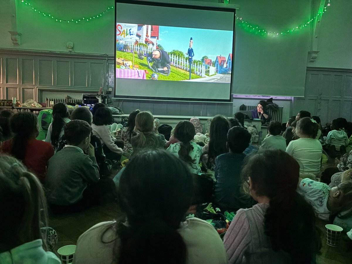 Movie Magic! 🎬 Our Year 2 pupils had an exciting time yesterday enjoying a special film experience—all snuggled up in their pyjamas! What a fun-filled after school treat! 🤩 #FilmExperience #HazelburyExperiences