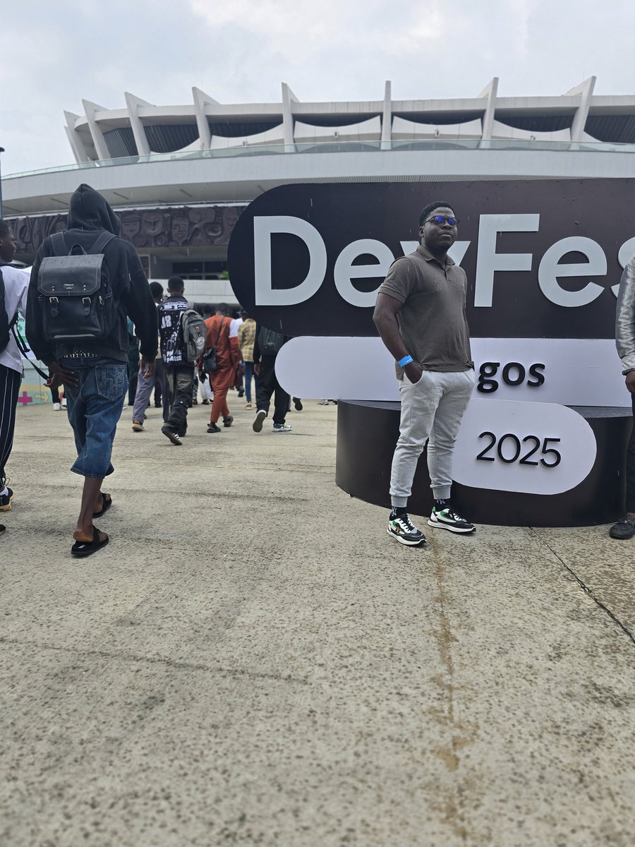 rhymezx_code's tweet image. #DevFestLagos2025
Moments like DevFest remind me why I love tech, community, collaboration, and growth.