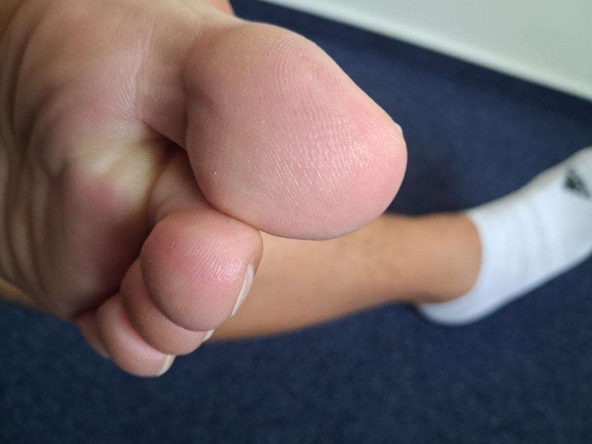 sk_rayman116's tweet photo. What about my boyfriend’s feet ? 🔥
#fert #footfetish #gay #bisexual https://t.co/gP5uoxM4zz