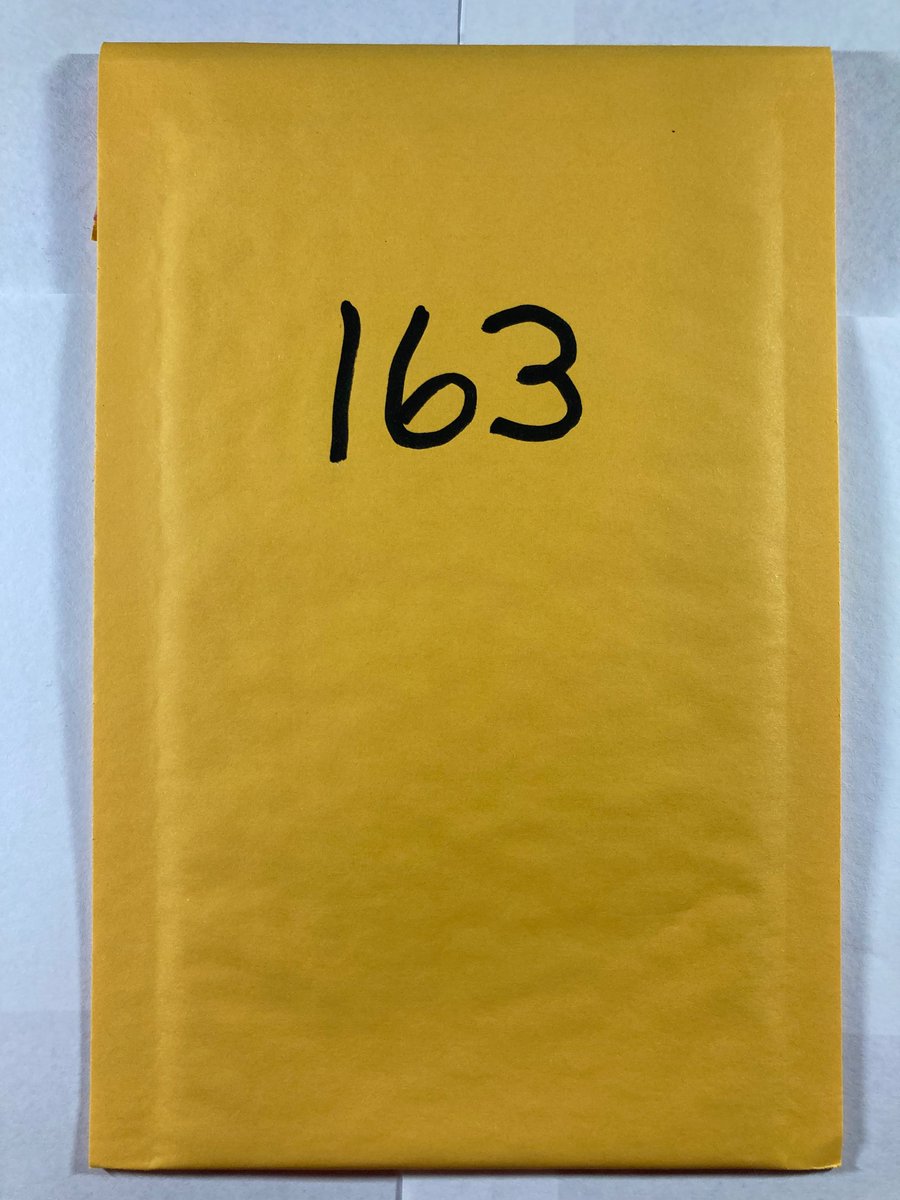 🎁Appreciation Day Giveaway🎁

Winner Announced Wednesday

Bubble Mailer includes 4 random rookie cards from the NFL, NBA or MLB

🔥Mystery Mailer #163

To enter
1. Follow
2. Retweet
3. Like