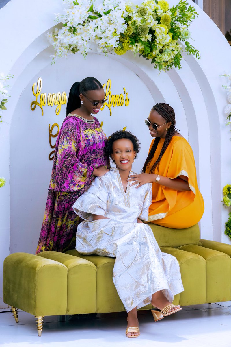 BenHaumba's tweet photo. Lina's Squad. Beauties here and there 😍🔥, every single pic is giving 🫶🏼. About Lina's kukyala, @Magic Moments Filmz is bringing "the genesis of quality" 📸💫 #for photography &amp; videography services https://t.co/sBiJjVXj5U