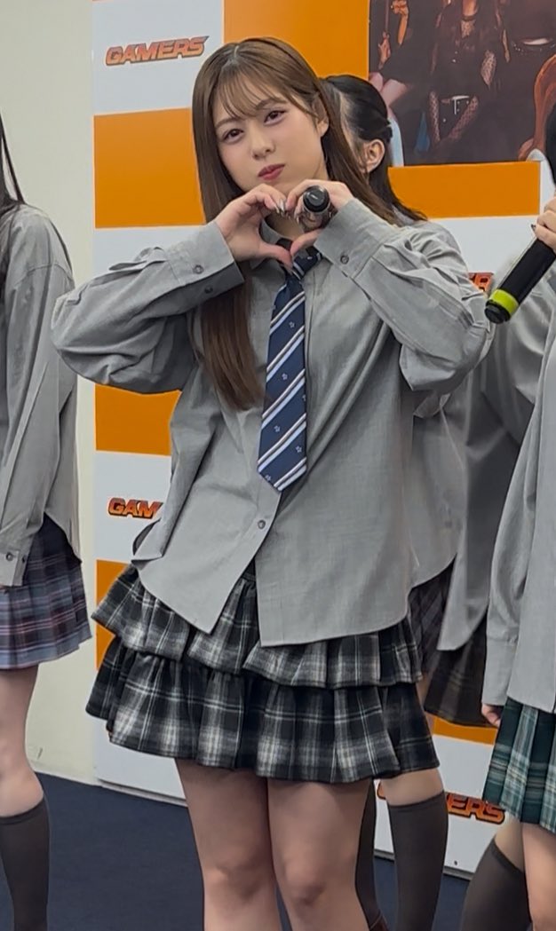 nemu__pu's tweet photo. 夏目ここなちゃんの虜💚

 #DayRe:  #ReFraction  #夏目ここな https://t.co/FCZ4hV3vTb