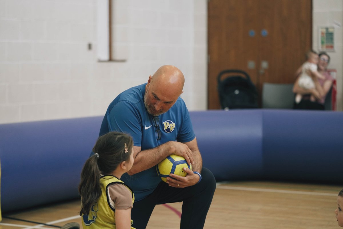 FballFunFactory's tweet image. 🤝 TRUST US WHEN WE SAY, we’re here to deliver the most fun you can have on a football pitch!

Our aim is to provide a positive alternative to pressure-filled training, elite academies, and outdated coaching methods. Fun first, always!