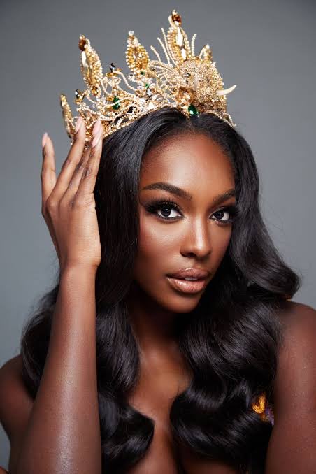 Karyankml_'s tweet photo. ‼️This isn't anger. This is clarity.‼️
And honestly, this is me asking for transparency, nothing more.
Three judges including the president of the selection committee stepped down just days before the Miss Universe finale.
Three ... That alone says something is off https://t.co/cfrTqKC06N