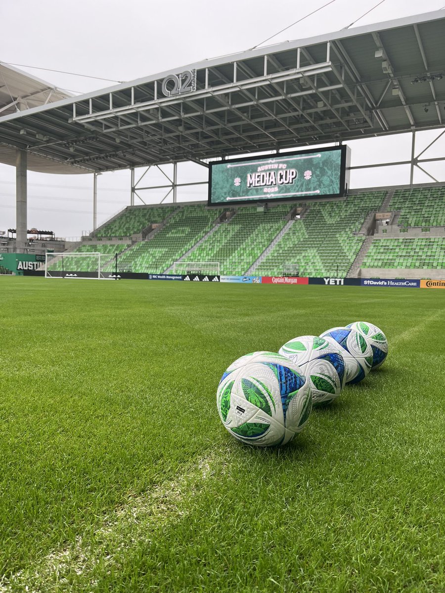 Cup final day <a href="/Q2Stadium/">Q2 Stadium</a>