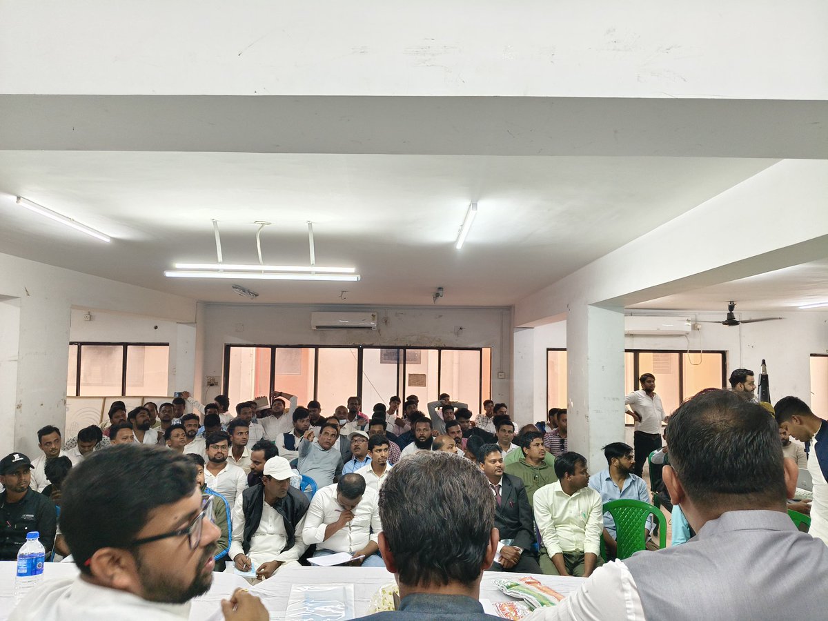 IYC's tweet image. West Bengal Congress Chief Shri @subhankar_cong ji attended the Extended State Executive Meeting of the West Bengal Youth Congress.

During the meeting, IYC Incharge @ManishSharmaIYC ji highlighted the responsibility of Youth Congress workers in addressing the alleged…