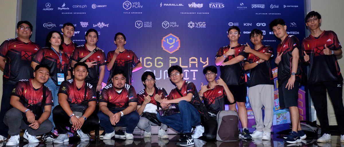 TILT_Agent_K's tweet photo. 😍😍😍 Day 1 of a whole lotta @OneTurnTILT at the @YGGPlaySummit this year!! With more showing up day after day!

TILT members flying and driving in from all over the Philippines! From places down south like Zamboanga and Cagayan de Oro, the eastern region of Bicol, and even from up north, Nueva Vizcaya and Ilocos... 

TILT members showed up to cheer on teammates Boolzi,  Gaben, and Zeromioda, and to show our support for @ParallelTCG and @EchelonFND !!

❤️//