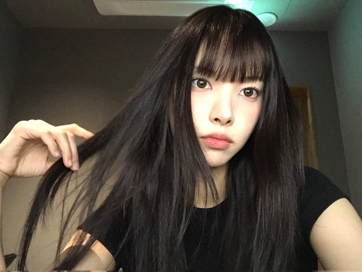 🌟 #YUNAH | 251022

🐆: The yellowtail is delicious. Hehe.
 
#ILLIT #아일릿 <a href="/ILLIT_official/">ILLIT official</a> <a href="/ILLIT_twt/">ILLIT</a>