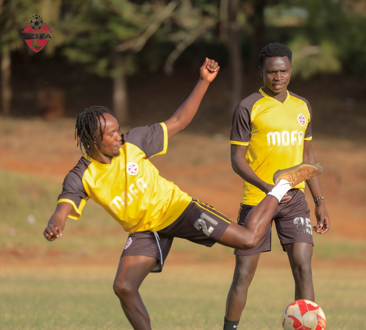 MOFAFC's tweet image. Final touches locked in as we gear up for Naivas FC tomorrow.
All focus. All energy. All for the three points.

📍 KIHBT Grounds, Ngong
⏰ 3:00 PM Kick-Off
📺 Live on MOFA TV
👕 Home Jersey (Red): KSh 1,300

Si tupatane kesho?
Let’s paint Ngong red! ❤️🔥

#WeAreMOFA #FKFNSL