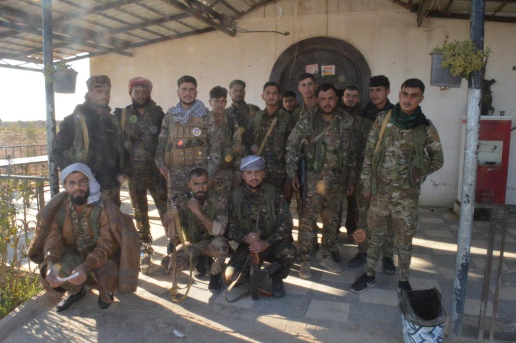 ArmeniaRojava's tweet image. The second group of our Battalion took the duty and went to Deir Ez-Zor to defend the people, the lands and the achievements of the revolution. On every front we will stand determined against all kinds of attacks from daesh.
#SDF
#Rojava
#NubarOzanyan 
#DeirEzZor