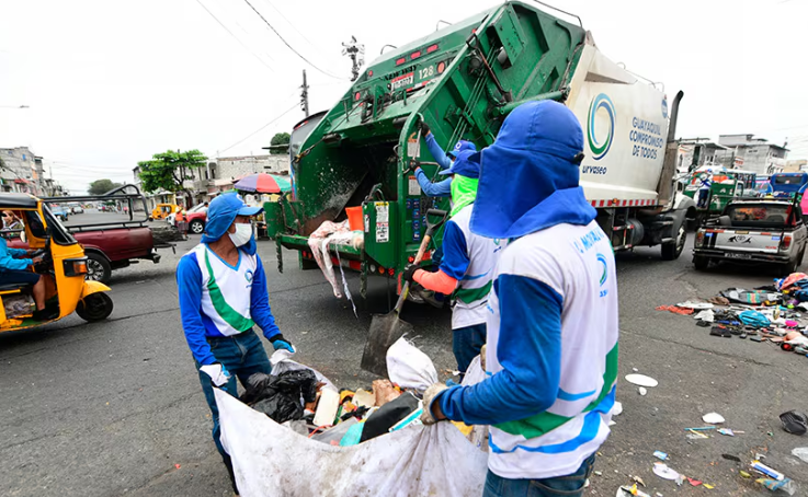 Expedientes_ec's tweet image. 🇪🇨 | El Concejo de Guayaquil aprueba una reforma temporal a la tasa de recolección de basura tras el fin del convenio con CNEL.
 expedientes.ec/concejo-de-gua…

#Guayaquil #Concejo #Basura #ServiciosMunicipales