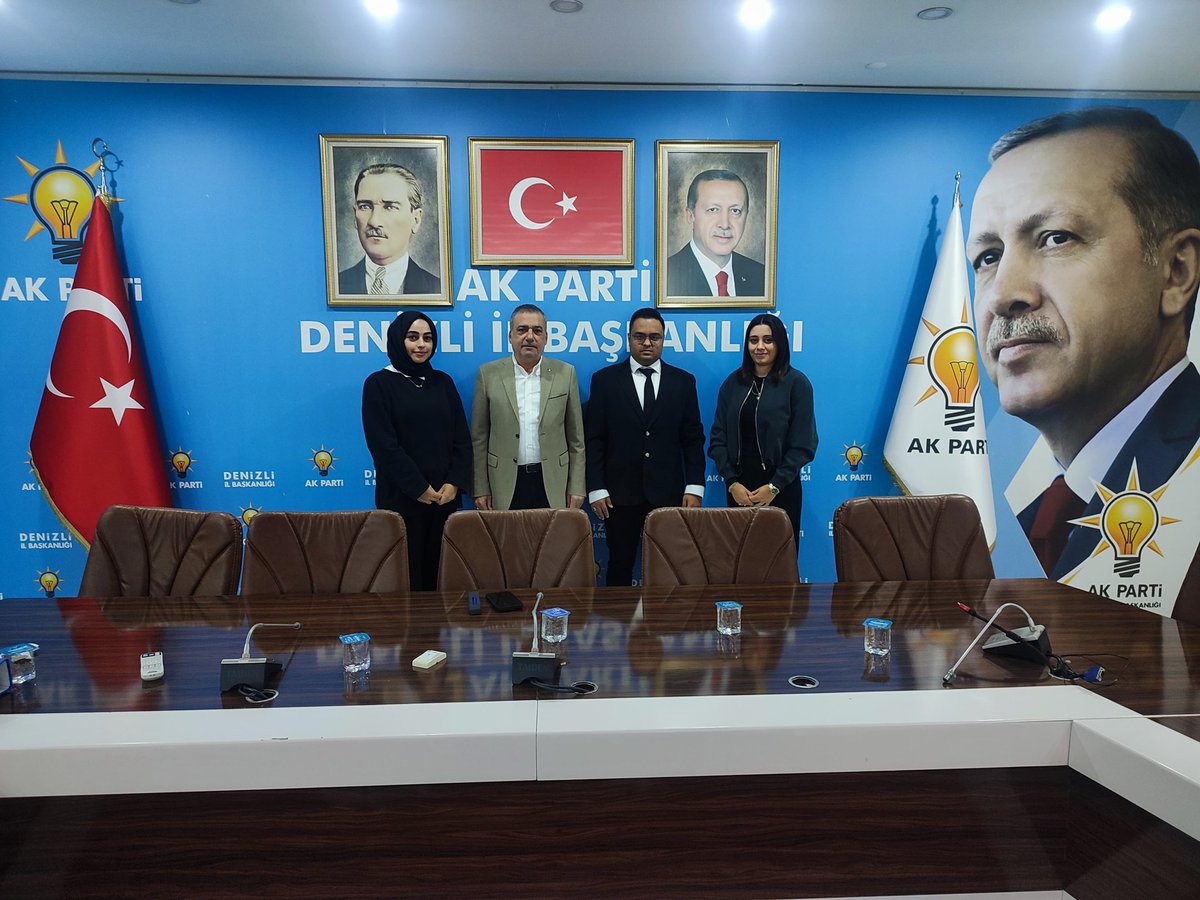 CCAsilzade's tweet image. Türkiye&apos;nin en genç ilk belediye başkan adayı olarak bugün AK Parti&apos;ye katıldım. 

Ülkemiz ve milletimiz için en etkin şekilde, gece gündüz demeden çalışıp tüm vatandaşlarımızın gönlüne ve yüreğine dokunacağız. 

Cumhurbaşkanımız Recep Tayyip Erdoğan&apos;ın izinde, daima güçlenen…