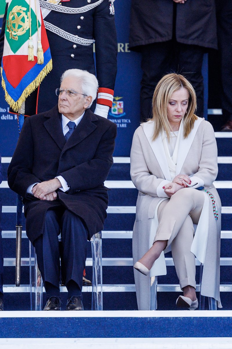 In Montecit. di oggi, la genesi, le evoluzioni, le conseguenze dello scontro tra Meloni e Mattarella (che no, non si è risolto affatto).
E perché era fatale che proprio su Garofani (aka. "Lo Sfaticato") deflagrasse la tensione accumulata da mesi.
👇
ilpost.it/newsletter/?ne…