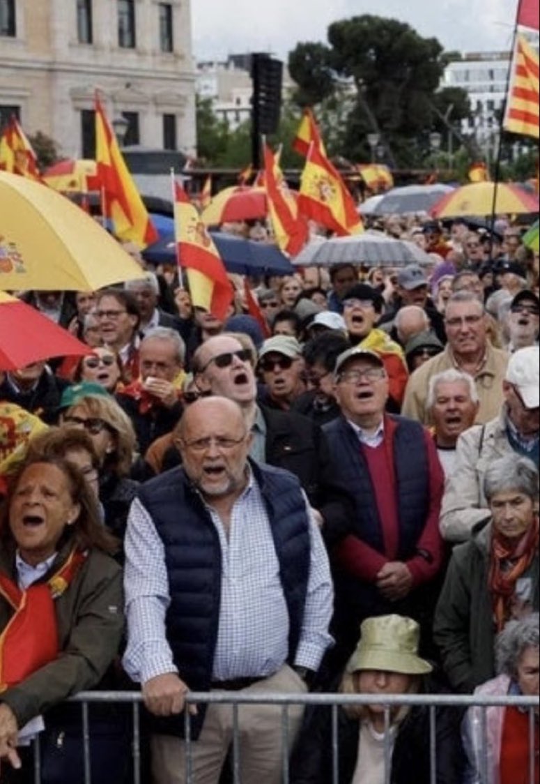 Las Nuevas Generaciones Fachas🤣