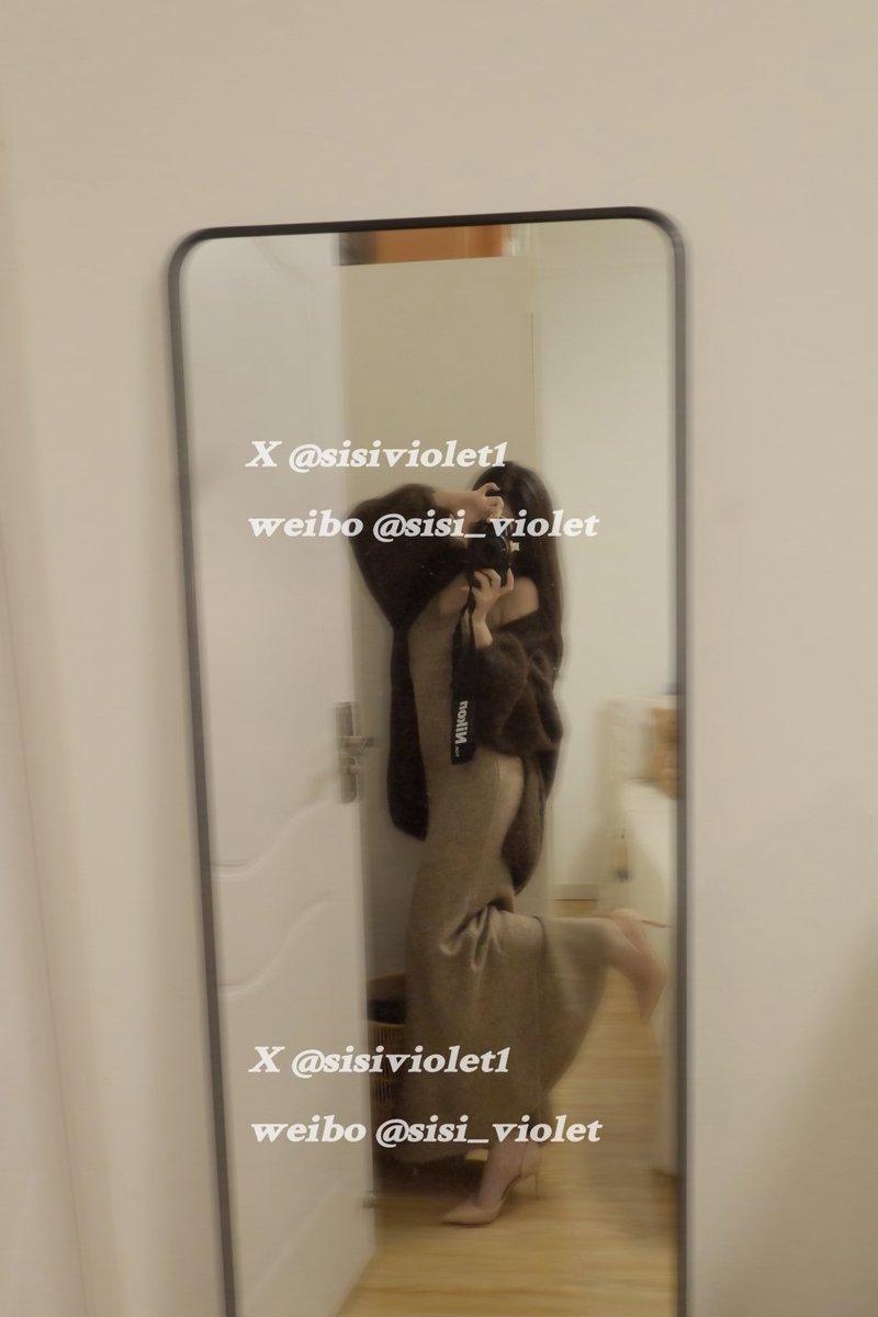 福利姬sisi_violet分享的黄推图片2 - 网红私拍内容