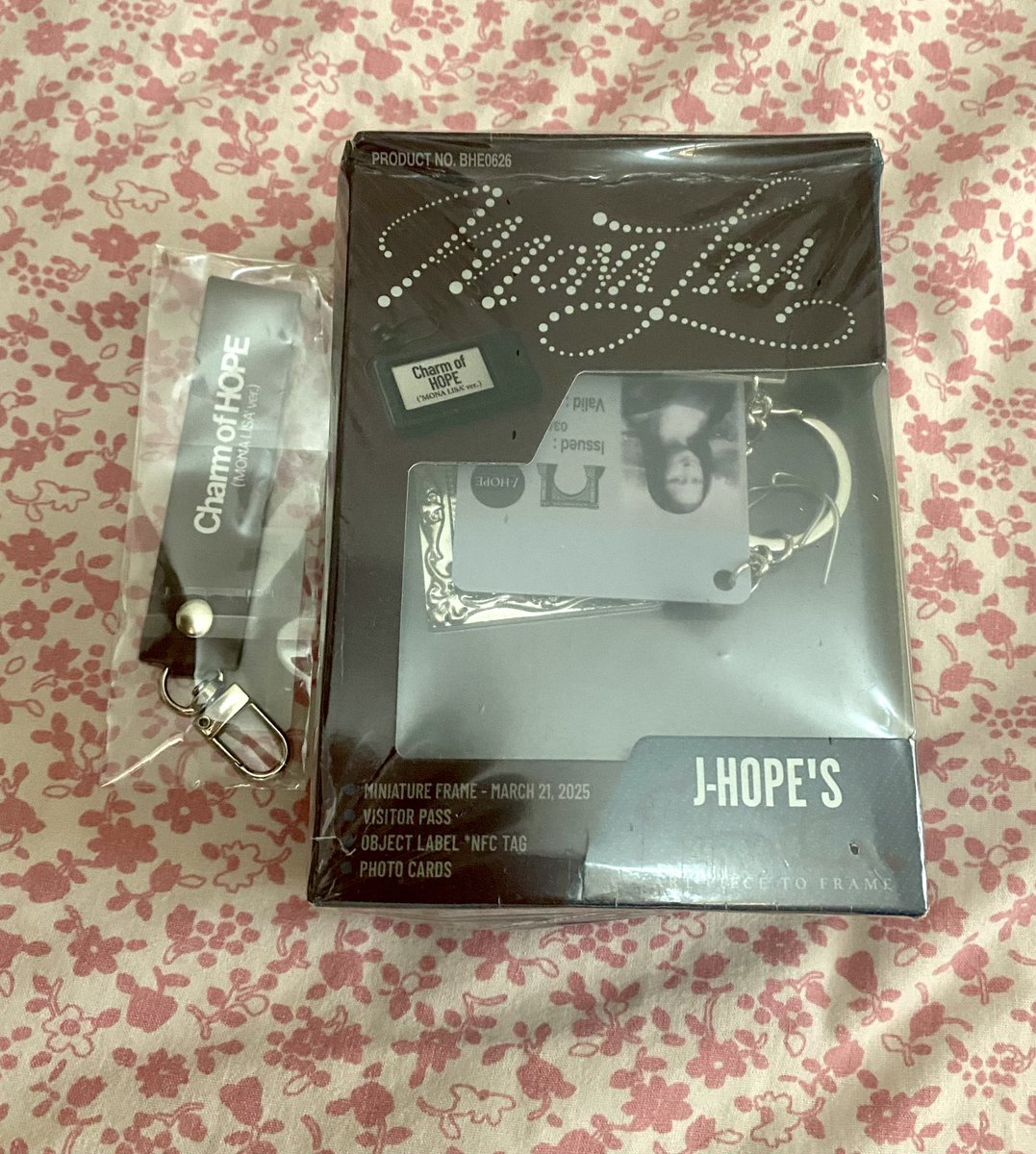 gipirt_08's tweet image. BTS Jhope Mona Lisa Charm of Hope satış. 
Jelatinli sıfır ama kutusu hasarlı.
1000tl
@bangtansatiss
@btssatistakasrt @btssatisbangtan
@BTSARMYtakas @bangtanselltr