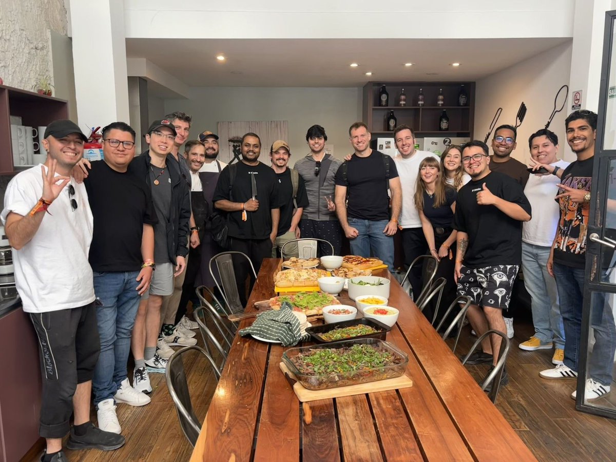 Angel 🇵🇪 tweet media