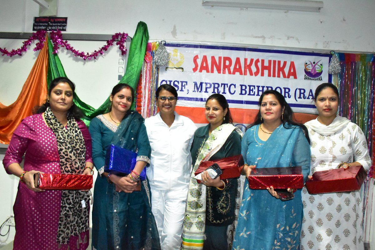 CISFTraining's tweet image. बाल दिवस समारोह | महाराणा प्रताप क्षेत्रीय प्रशिक्षण संस्थान, बहरोड़ 🌟

महाराणा प्रताप क्षेत्रीय प्रशिक्षण संस्थान, बहरोड़ में 14 नवम्बर 2025 को बच्चों एवं उनके परिजनों द्वारा हर्षोल्लास के साथ बाल दिवस मनाया गया।

#ChildrensDay #Behror #ForceFamily @CISFHQrs