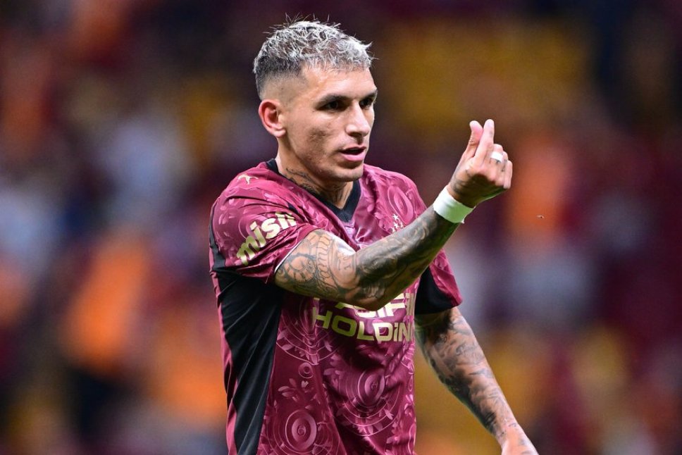 HonoreDeBerke's tweet image. Gözümüz üzerinizde olacak bu adamın kartlık pozisyonu es geçilirse ortalığı yıkacağız