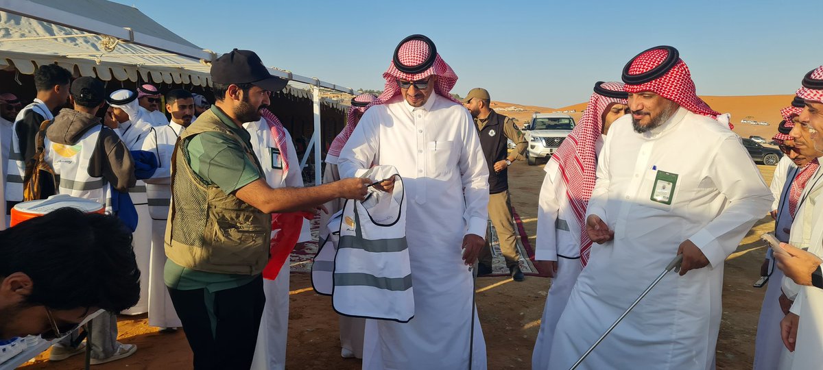 SBuraidy's tweet image. سعدت اليوم بالمشاركة مع جمعية @wasm_env في مبادرة تنظيف #منتزه_الخرارة بمحافظة #المزاحمية برعاية كريمه من سعادة المحافظ ومشاركة عدد من الدوائر الحكومية والفرق التطوعية وجمعاً من المتطوعين والمتنزهين شكرا على هذه المبادرات وعلى تلك الجهود 🌿🌿 #محب_البيئة #بيئتنا_حياتنا #الكشافة