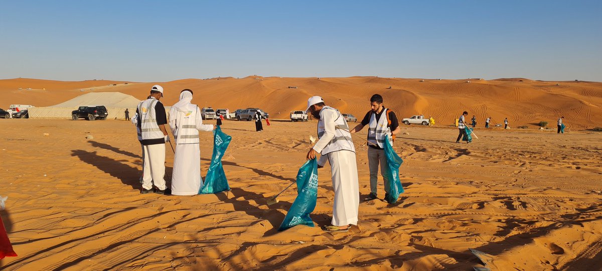 SBuraidy's tweet image. سعدت اليوم بالمشاركة مع جمعية @wasm_env في مبادرة تنظيف #منتزه_الخرارة بمحافظة #المزاحمية برعاية كريمه من سعادة المحافظ ومشاركة عدد من الدوائر الحكومية والفرق التطوعية وجمعاً من المتطوعين والمتنزهين شكرا على هذه المبادرات وعلى تلك الجهود 🌿🌿 #محب_البيئة #بيئتنا_حياتنا #الكشافة