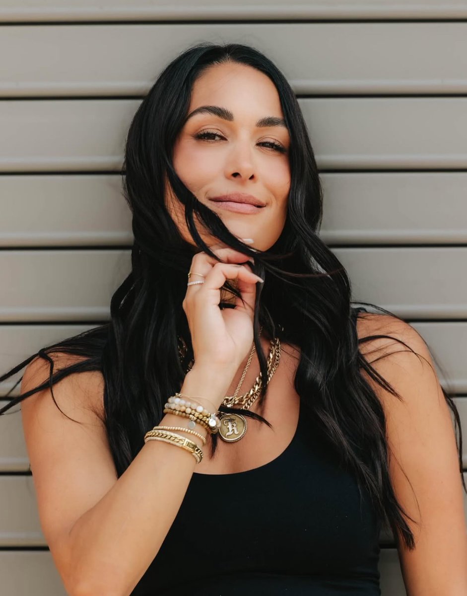 WrestlingWCC's tweet image. Nikki Bella and Brie Bella turn 42 today, happy birthday 🎈