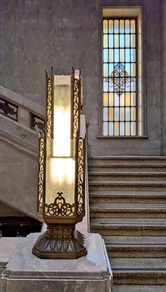 oki0930goka2's tweet image. 国立博物館本館の階段ホール。どこをとっても美しいです。