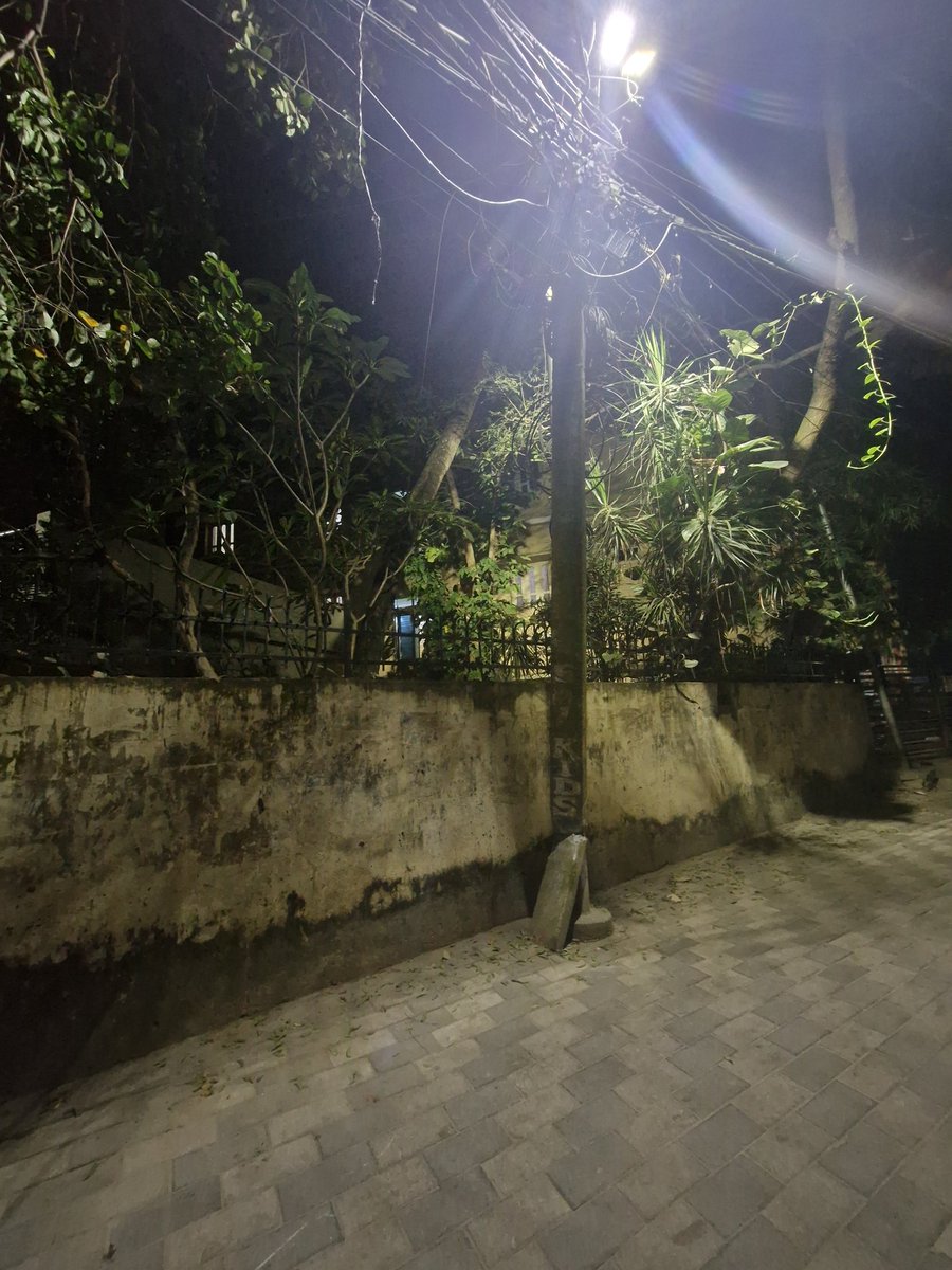AnindyaMukul's tweet photo. Ward 45. Sabar Sahi Lane . 11kv Electric pole is in dilapidated condition. Might Collapse anytime causing loss of life and property @TPCentralOdisha @bmcbbsr @cpbbsrctc https://t.co/o9pFxee2fx