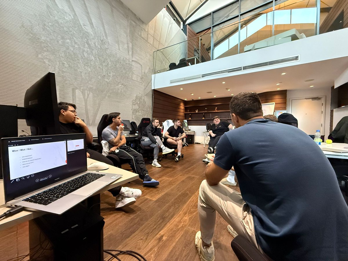 Luka Škrinjarić tweet media